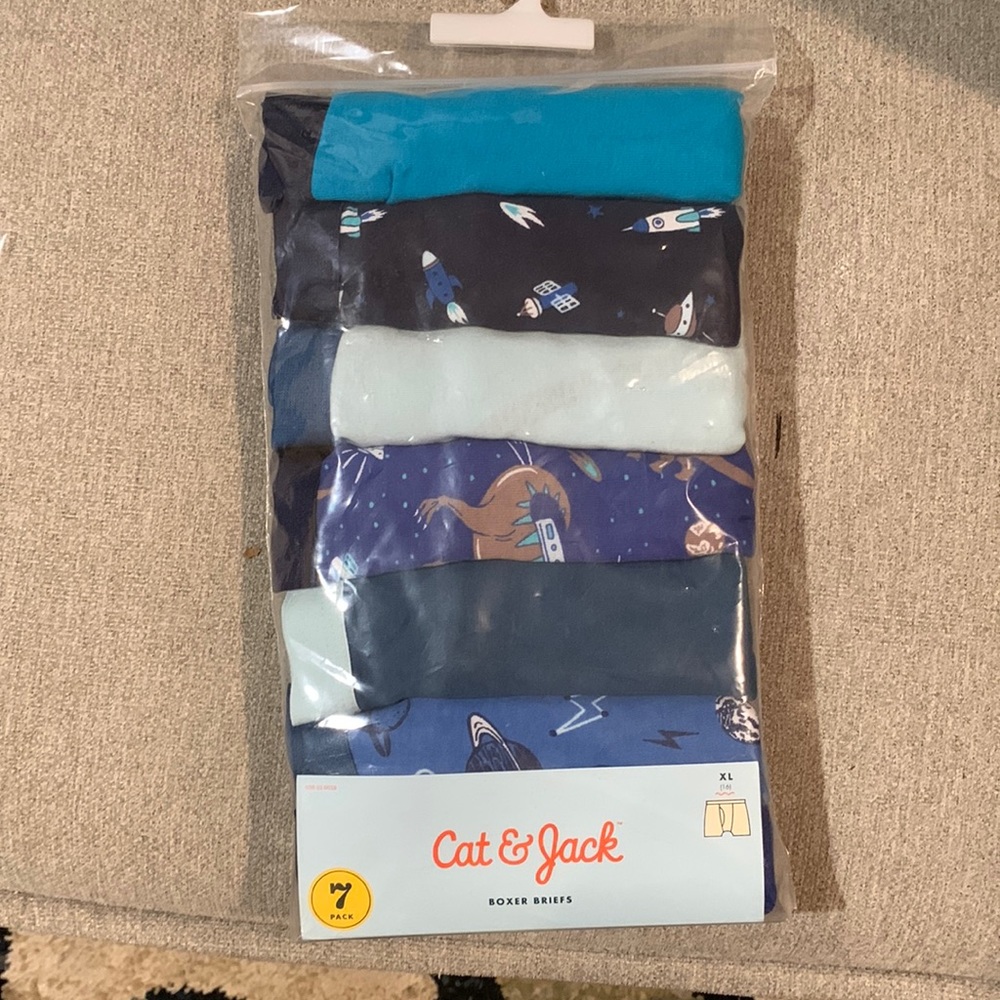 Cat and jack boxer, briefs, extra large, seven pack